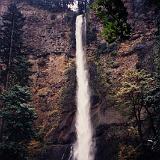multnomah falls02-5 : 1998, Oregon, Water Fall Crawl